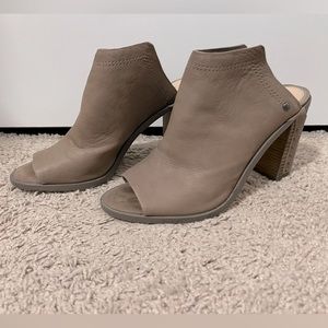Gianni Bini Tan Heels